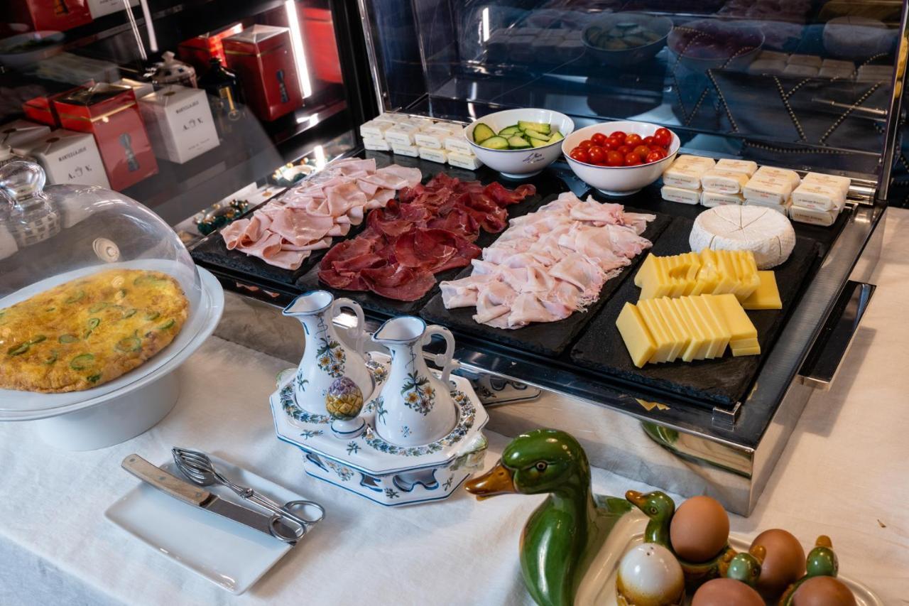 Hotel Le Y 쎙뜨호뻬 외부 사진